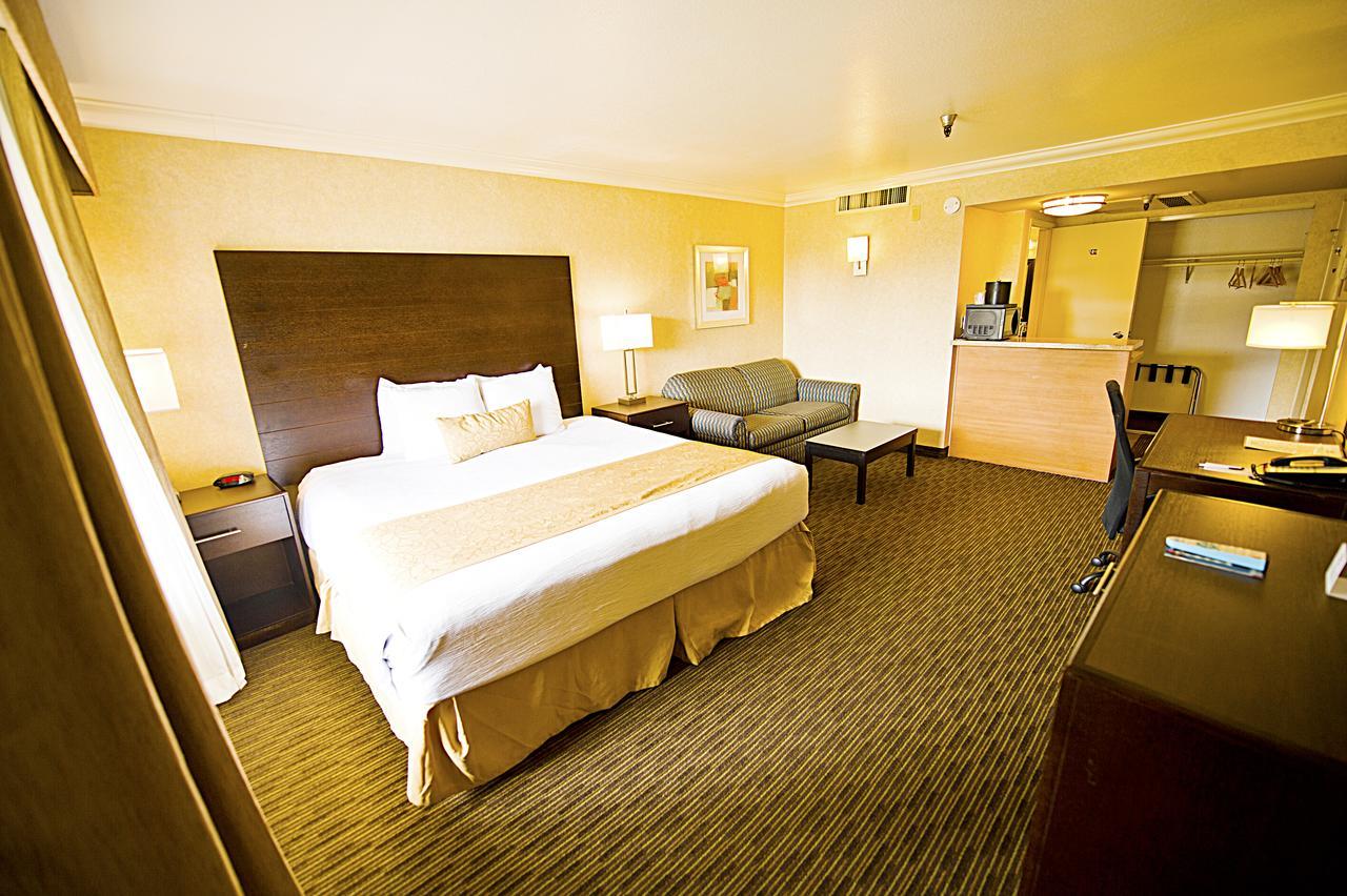 Hotel D'Lins Ontario Airport Eksteriør billede
