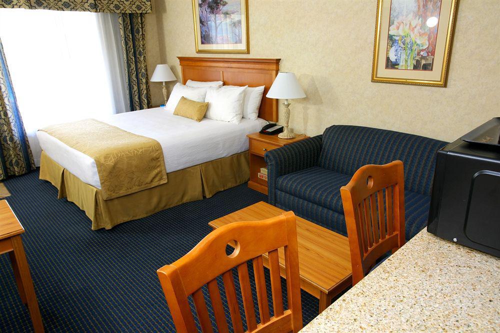Hotel D'Lins Ontario Airport Eksteriør billede